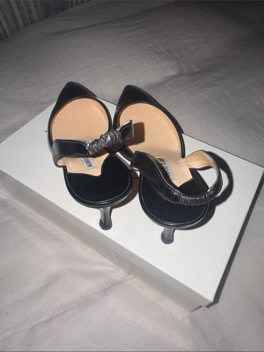 Manolo Blahnik Black Carolyne Pointed Slingback Pumps - Picture 4 of 6